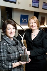 Lindsay and bmi’s Northern Ireland sales manager Brenda Morgan launch the Belfast Telegraph business awards,