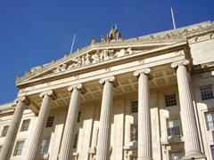 stormont-front-close3